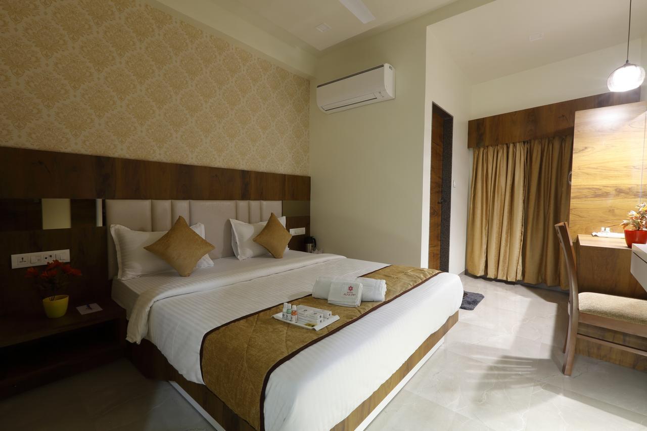 Hotel Alka Inn Ahmedabad Ngoại thất bức ảnh