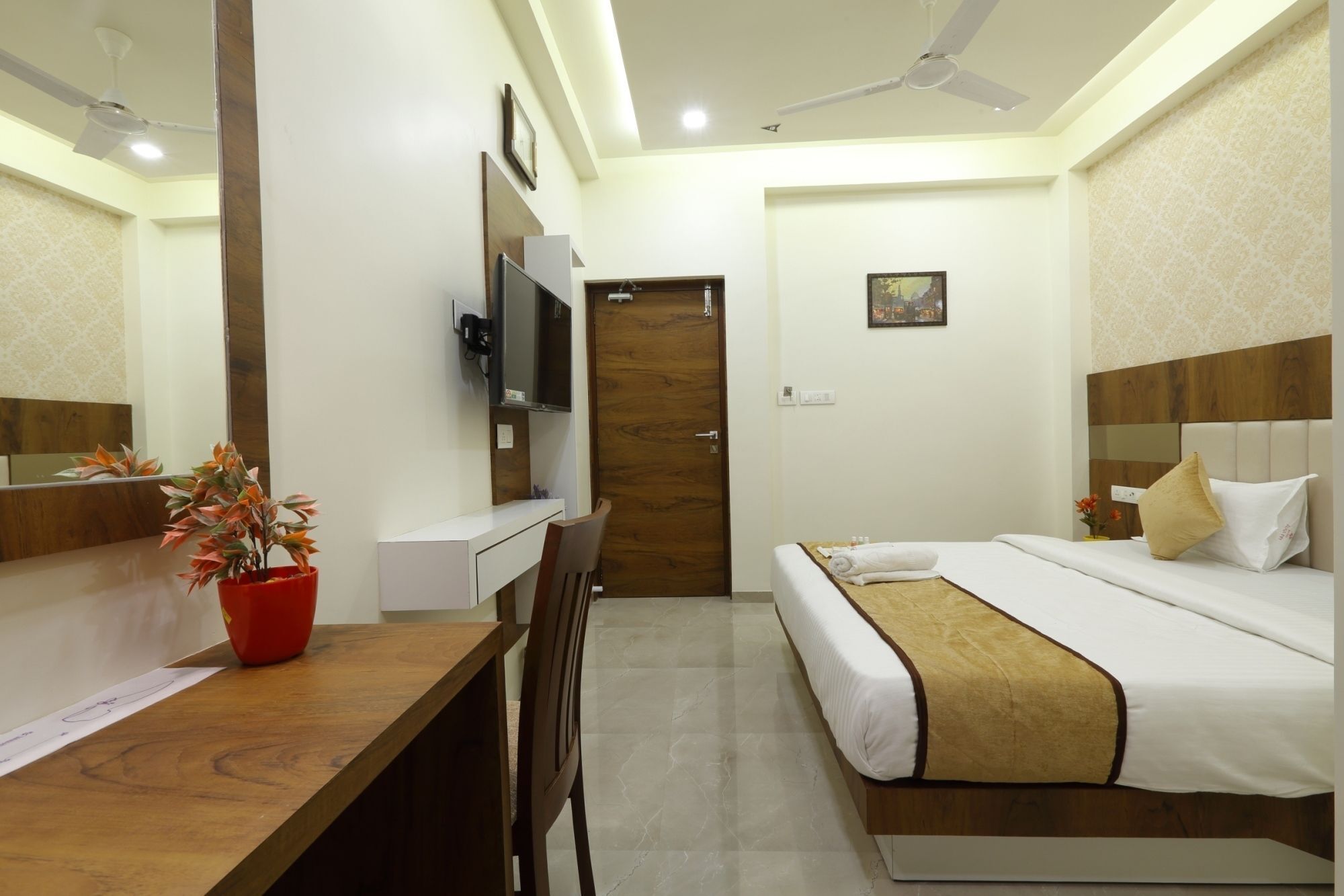 Hotel Alka Inn Ahmedabad Ngoại thất bức ảnh